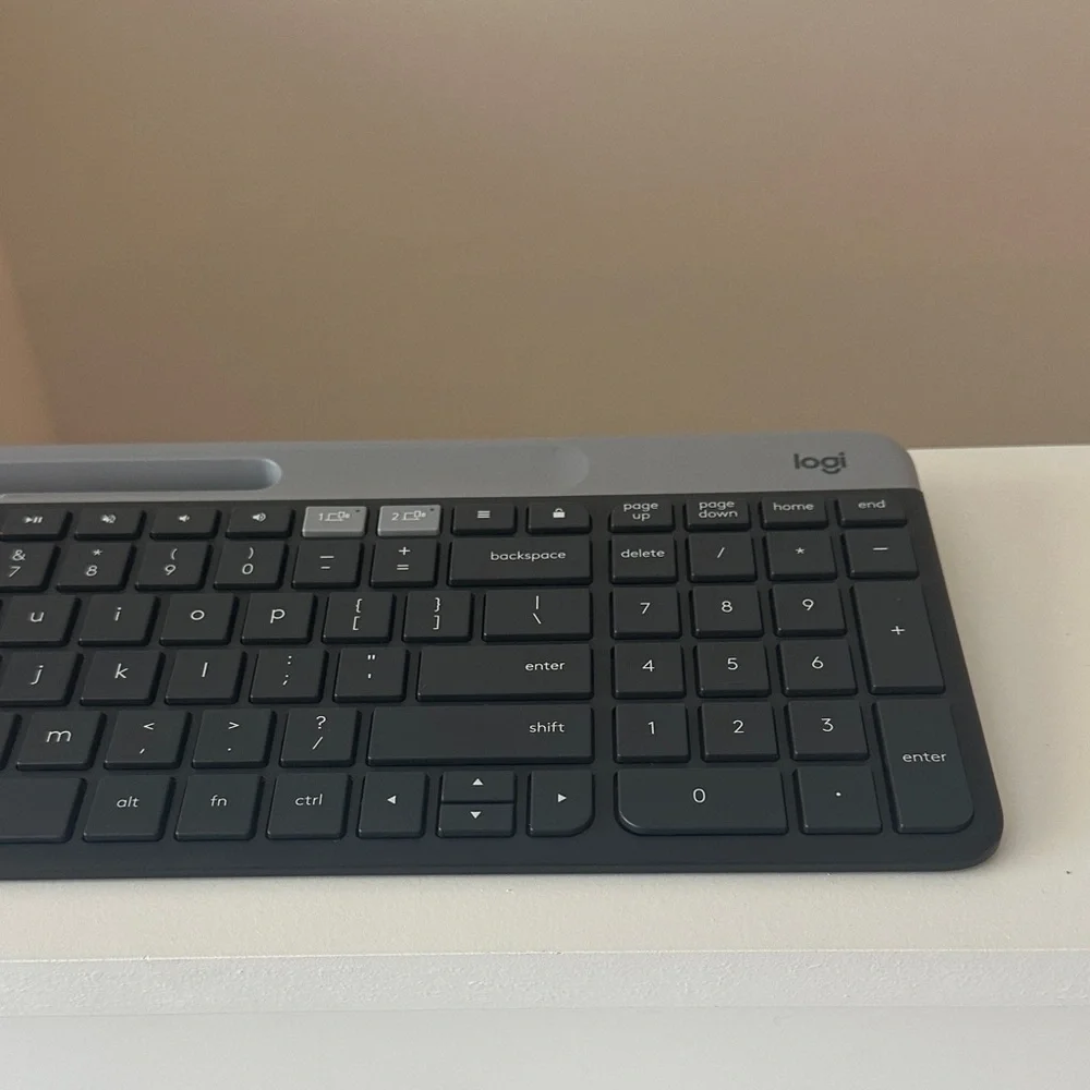 Logitech Slim Wireless Keyboard - Black and Gray